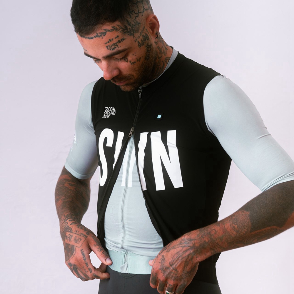 طقم بدلة ركوب الدراجات بأكمام  - مراجعة Cycling Bib Shorts وسعره